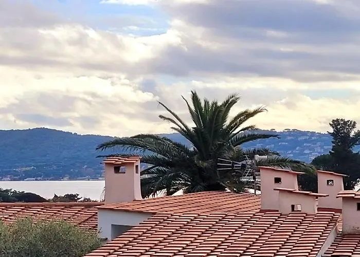 Semesterbostad Bright With Pool In Grimaud