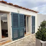 Bright With Pool In Сasa de vacaciones Grimaud