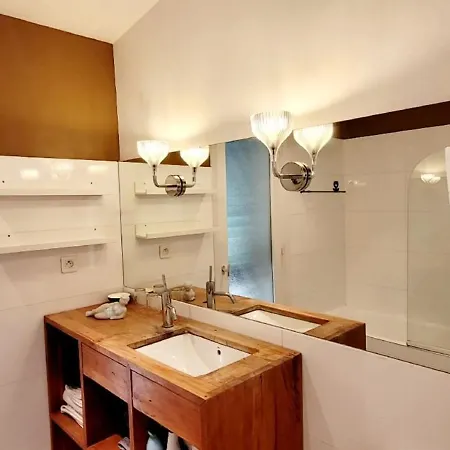 Bright With Pool In Casa vacanze Grimaud